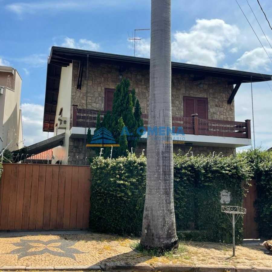 {{layout.imobiliaria.imb_razaosocial}}