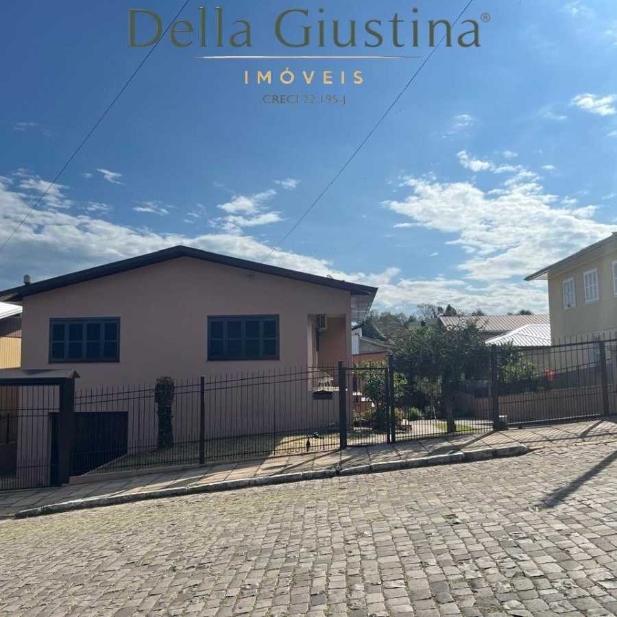 {{layout.imobiliaria.imb_razaosocial}}