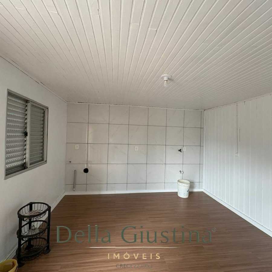 {{layout.imobiliaria.imb_razaosocial}}