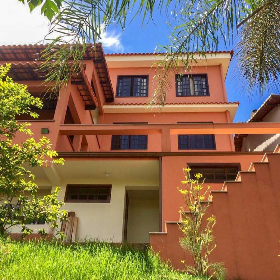 {{layout.imobiliaria.imb_razaosocial}}