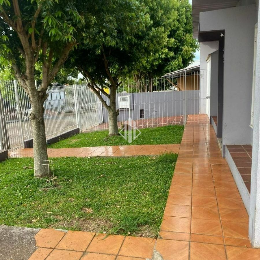 {{layout.imobiliaria.imb_razaosocial}}