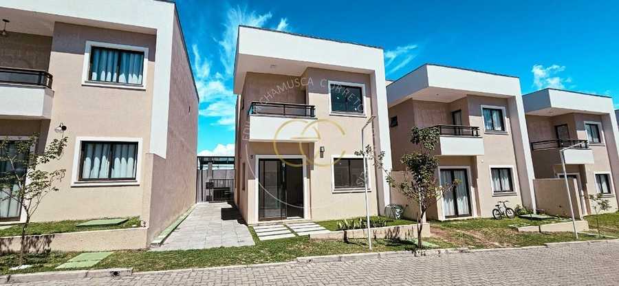{{layout.imobiliaria.imb_razaosocial}}