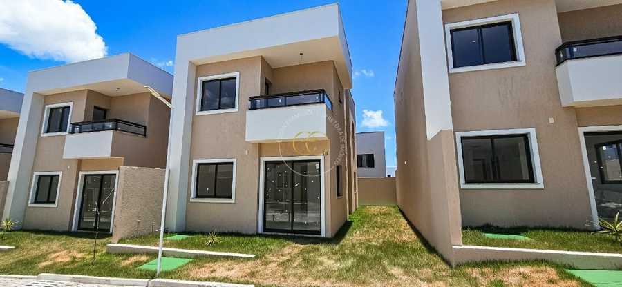 {{layout.imobiliaria.imb_razaosocial}}