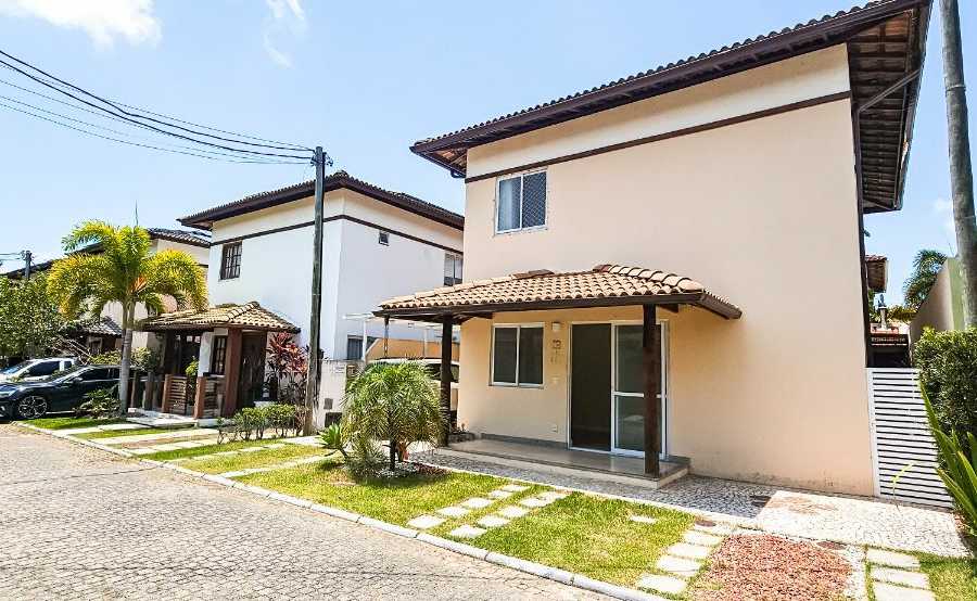 {{layout.imobiliaria.imb_razaosocial}}