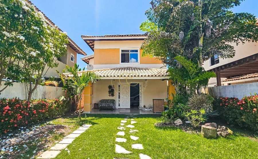 {{layout.imobiliaria.imb_razaosocial}}