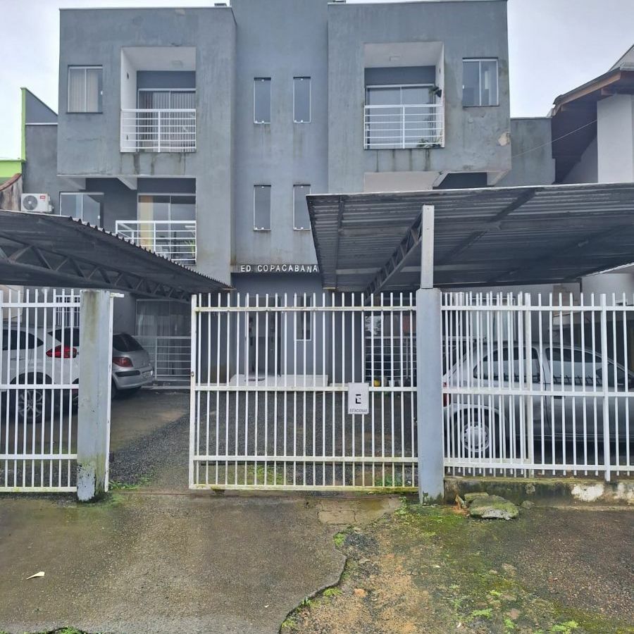 {{layout.imobiliaria.imb_razaosocial}}