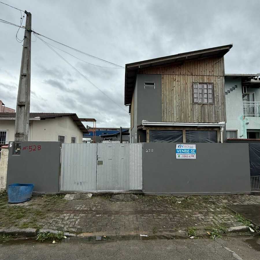 {{layout.imobiliaria.imb_razaosocial}}