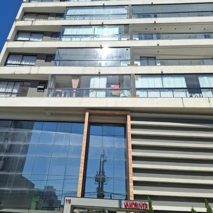 {{layout.imobiliaria.imb_razaosocial}}
