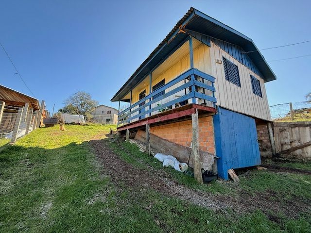 {{layout.imobiliaria.imb_razaosocial}}