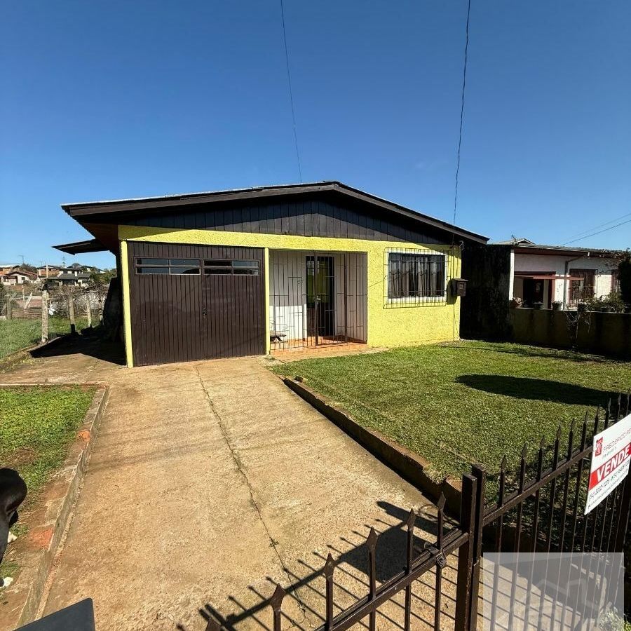 {{layout.imobiliaria.imb_razaosocial}}