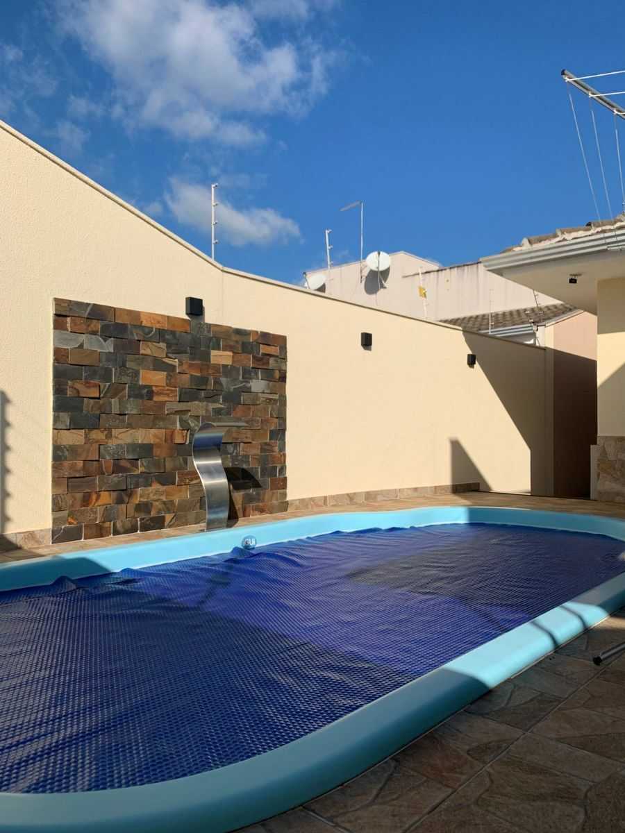 {{layout.imobiliaria.imb_razaosocial}}