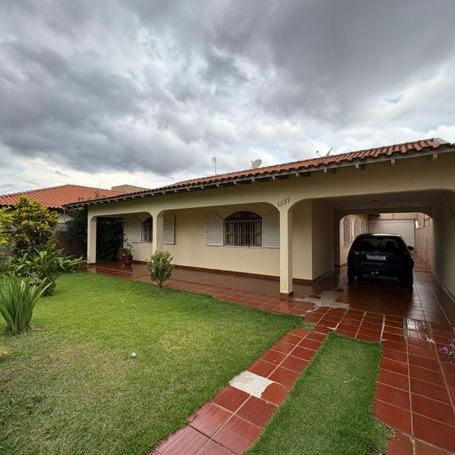 {{layout.imobiliaria.imb_razaosocial}}