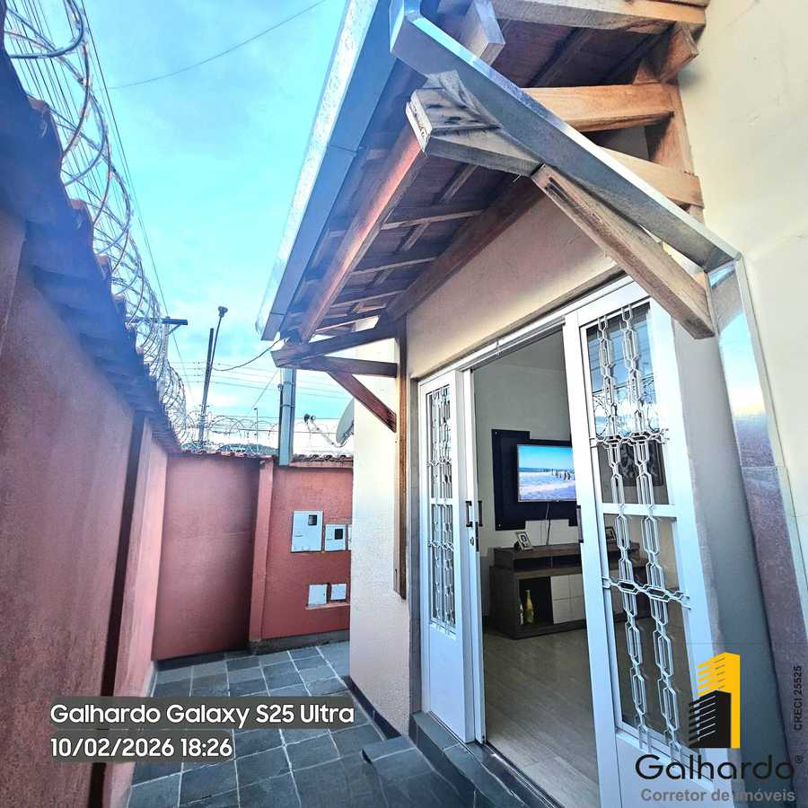 {{layout.imobiliaria.imb_razaosocial}}