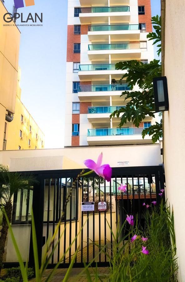 {{layout.imobiliaria.imb_razaosocial}}
