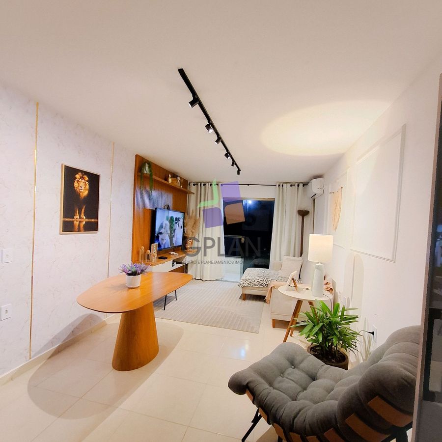 {{layout.imobiliaria.imb_razaosocial}}