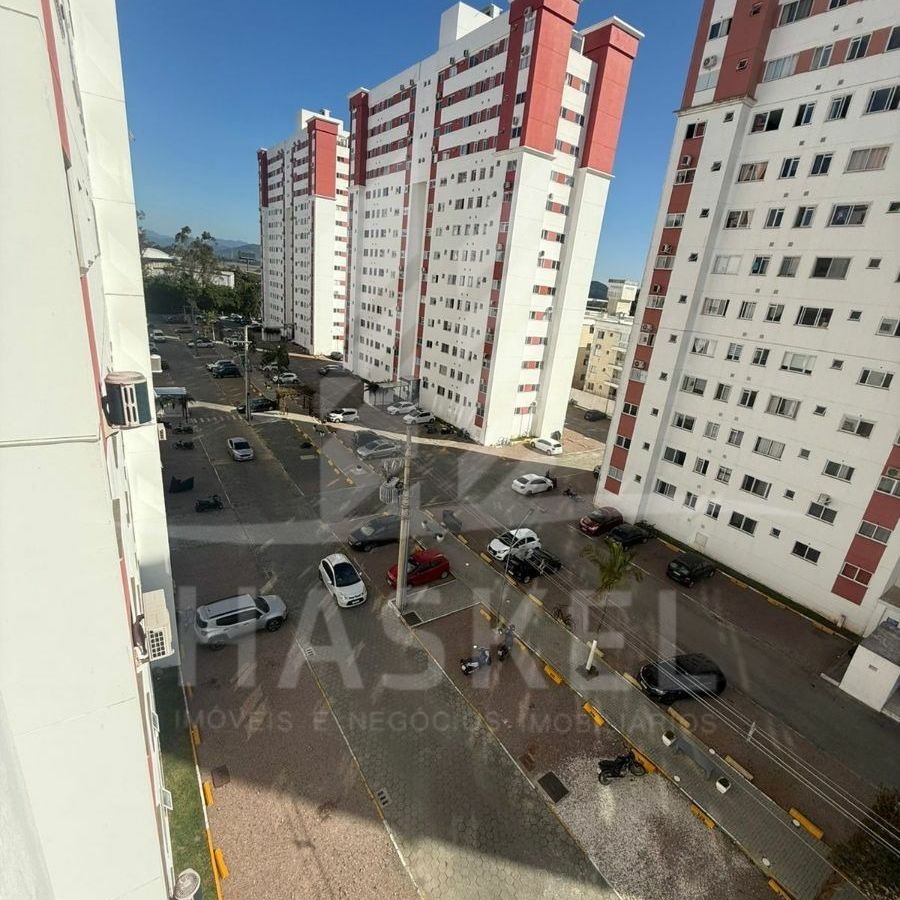 {{layout.imobiliaria.imb_razaosocial}}