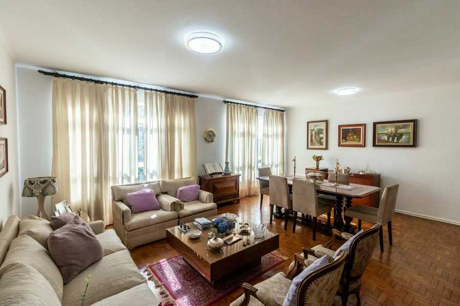 {{layout.imobiliaria.imb_razaosocial}}