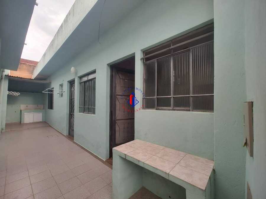 {{layout.imobiliaria.imb_razaosocial}}