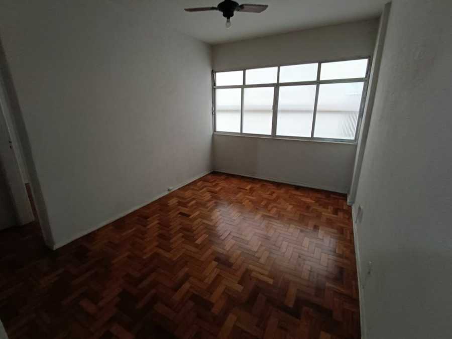 {{layout.imobiliaria.imb_razaosocial}}