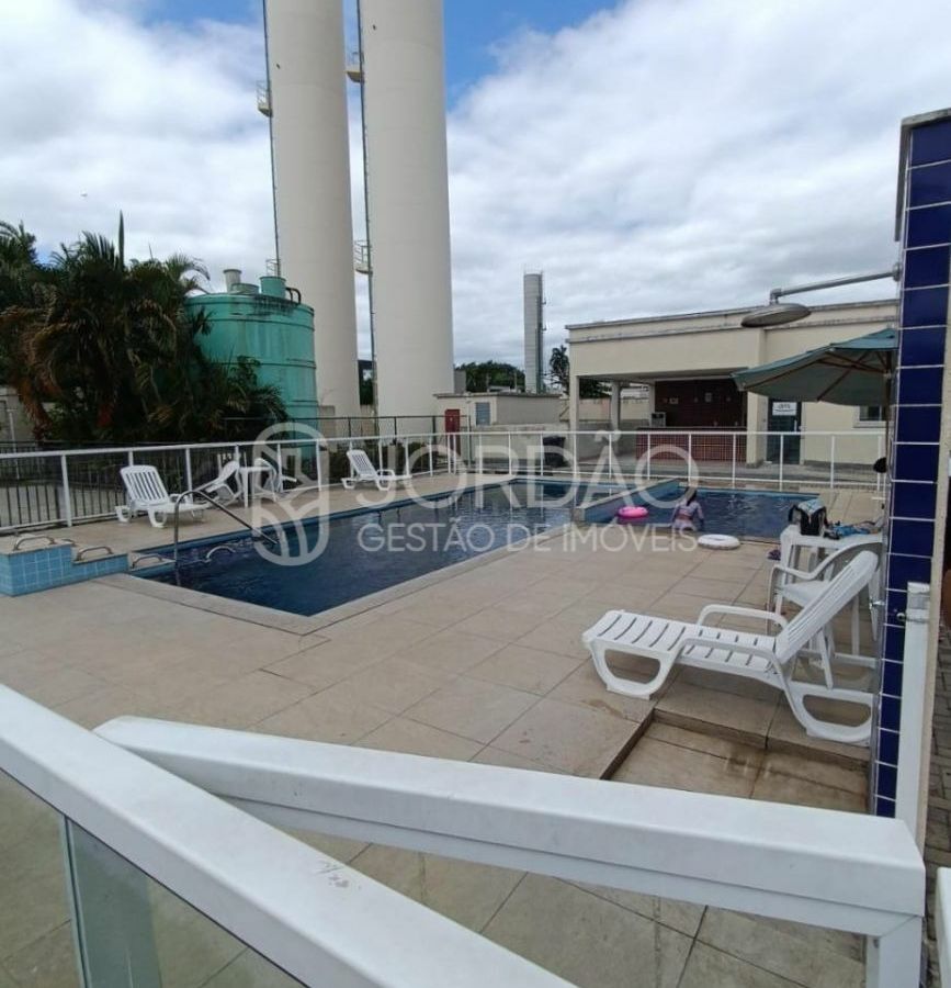 {{layout.imobiliaria.imb_razaosocial}}