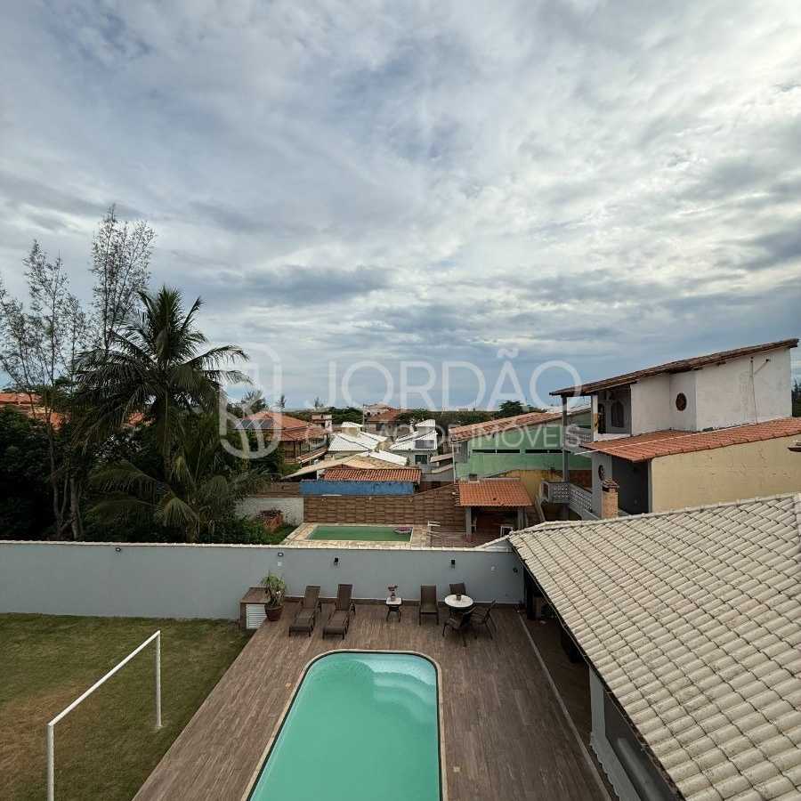 {{layout.imobiliaria.imb_razaosocial}}