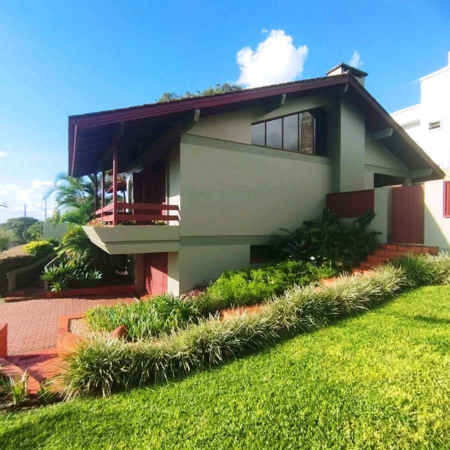 {{layout.imobiliaria.imb_razaosocial}}