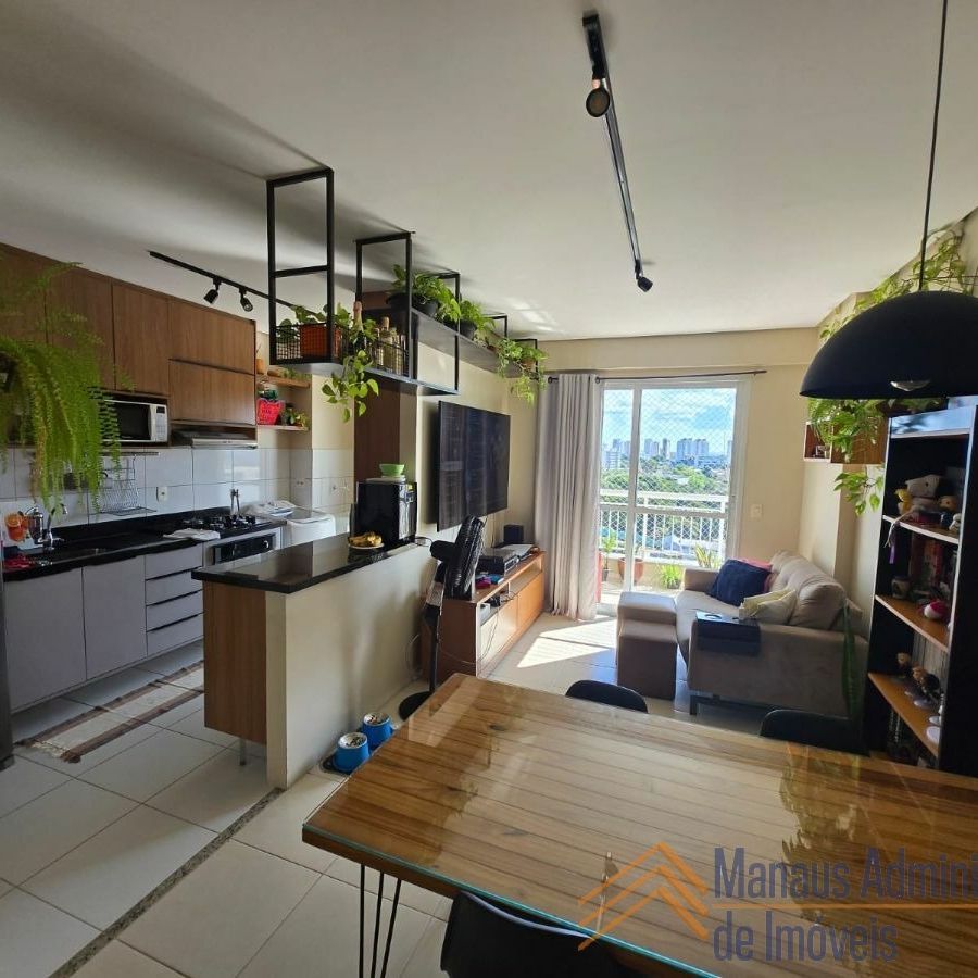 {{layout.imobiliaria.imb_razaosocial}}