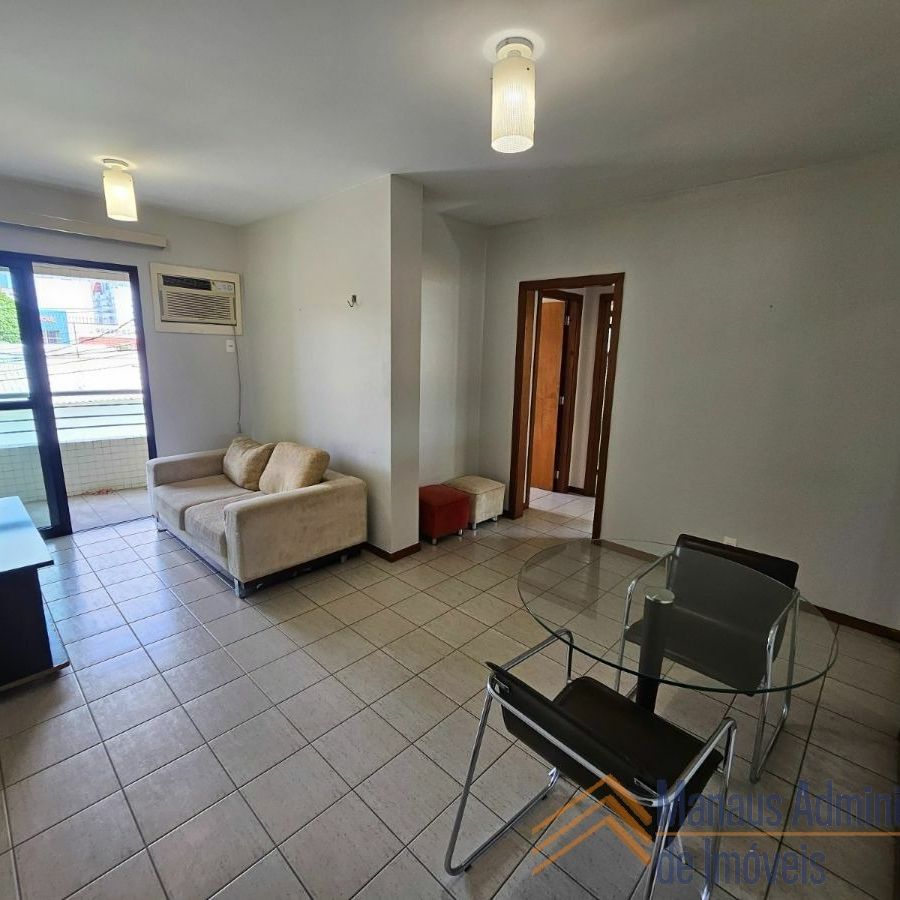 {{layout.imobiliaria.imb_razaosocial}}
