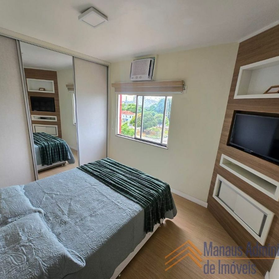{{layout.imobiliaria.imb_razaosocial}}