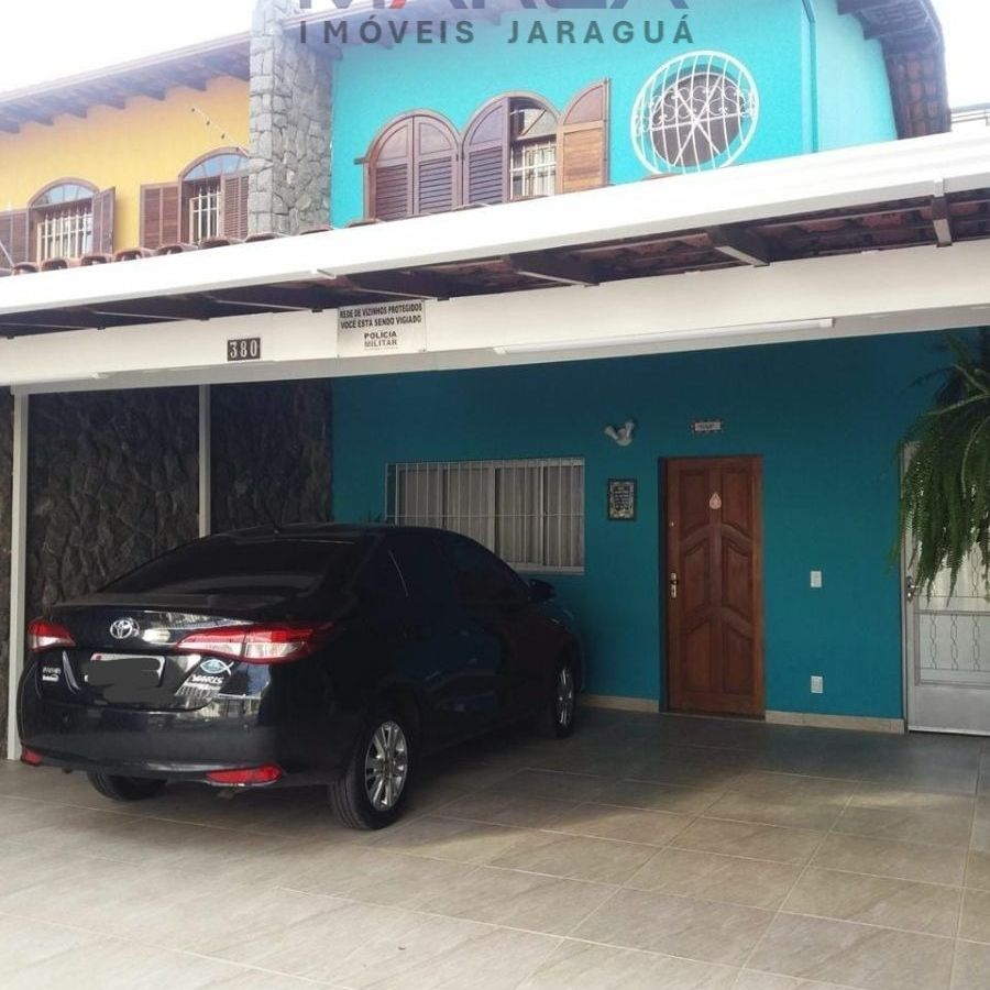 {{layout.imobiliaria.imb_razaosocial}}