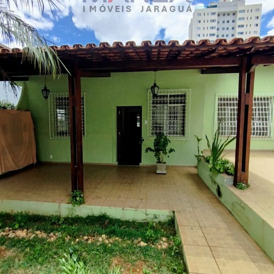 {{layout.imobiliaria.imb_razaosocial}}
