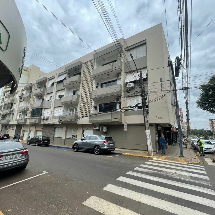 {{layout.imobiliaria.imb_razaosocial}}