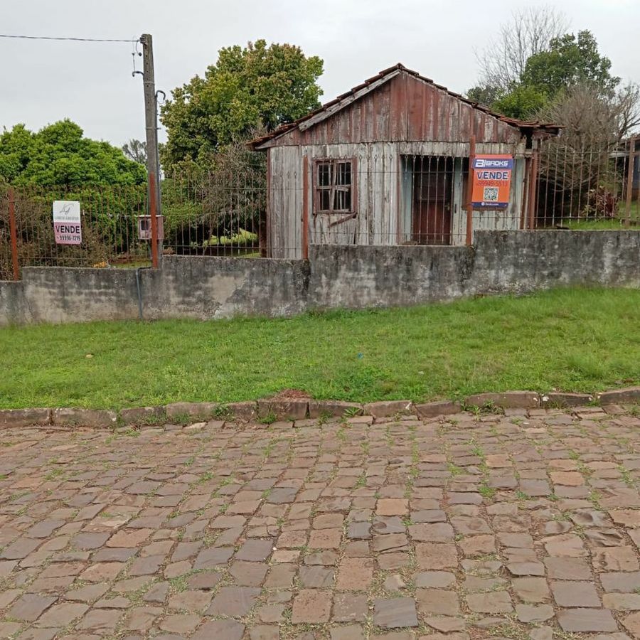 {{layout.imobiliaria.imb_razaosocial}}