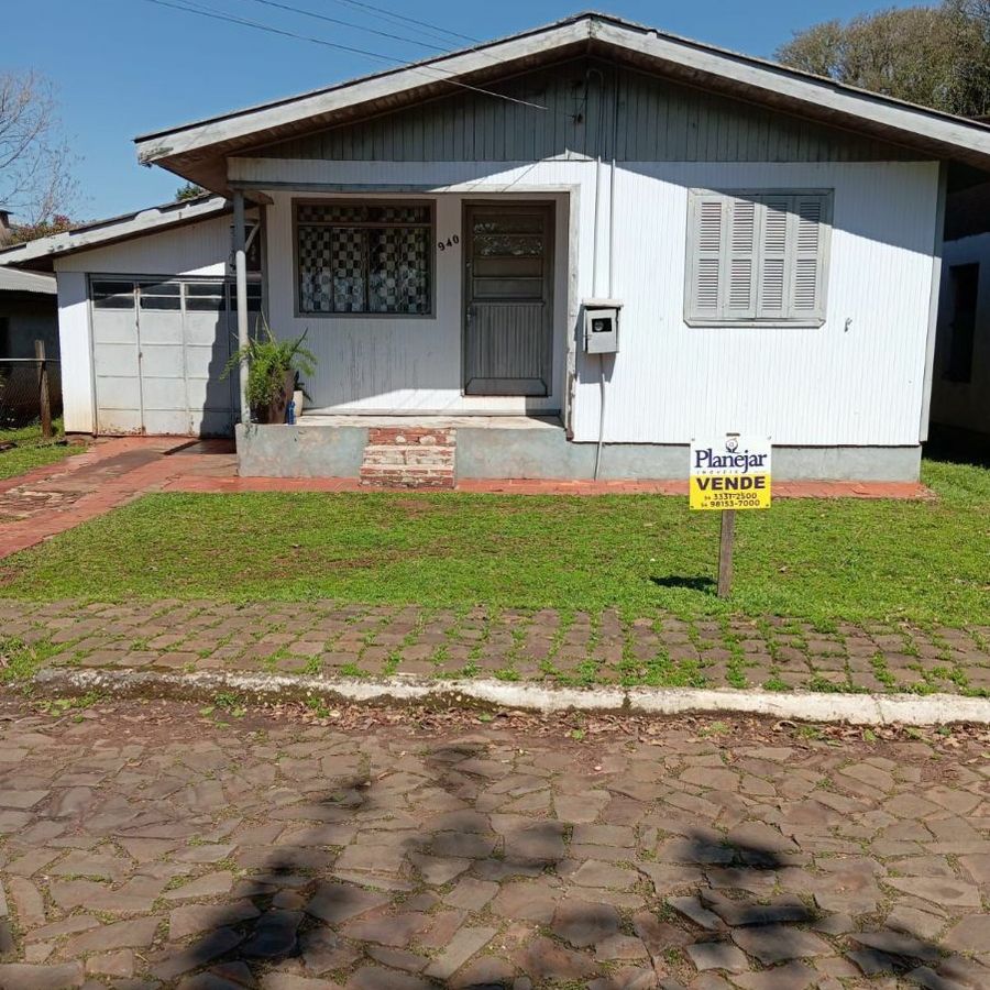 {{layout.imobiliaria.imb_razaosocial}}