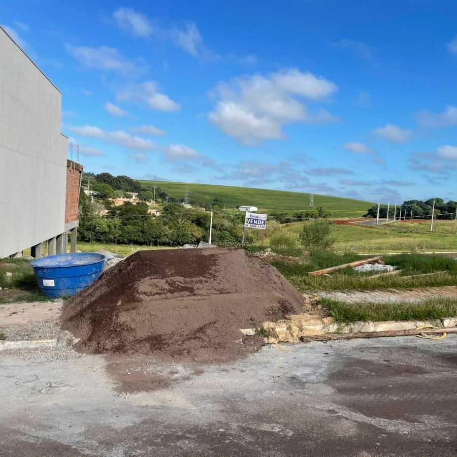 {{layout.imobiliaria.imb_razaosocial}}