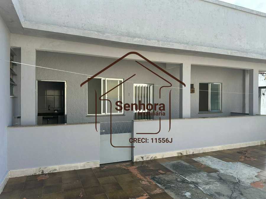 {{layout.imobiliaria.imb_razaosocial}}