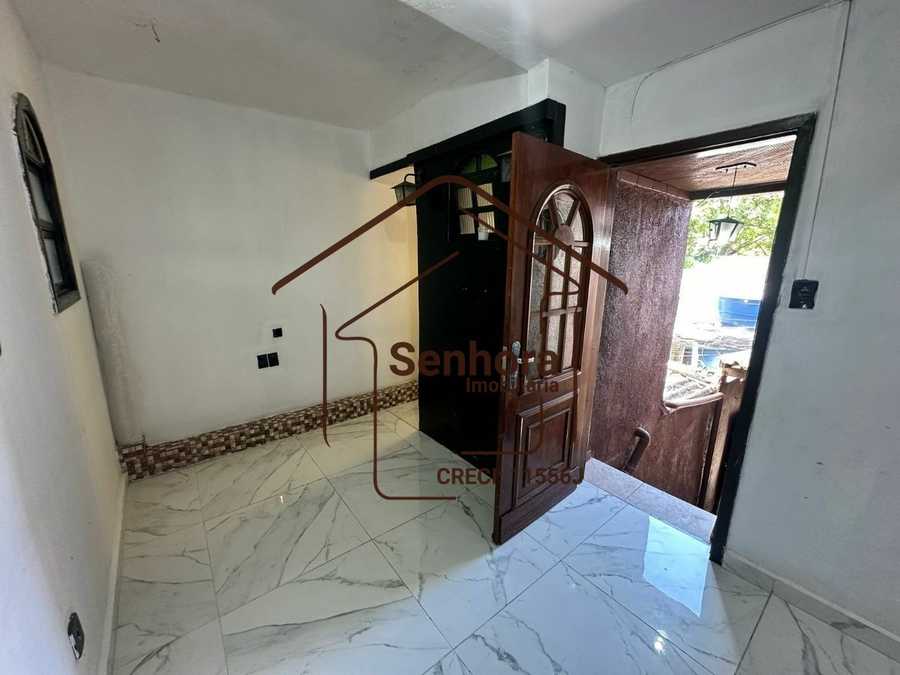 {{layout.imobiliaria.imb_razaosocial}}