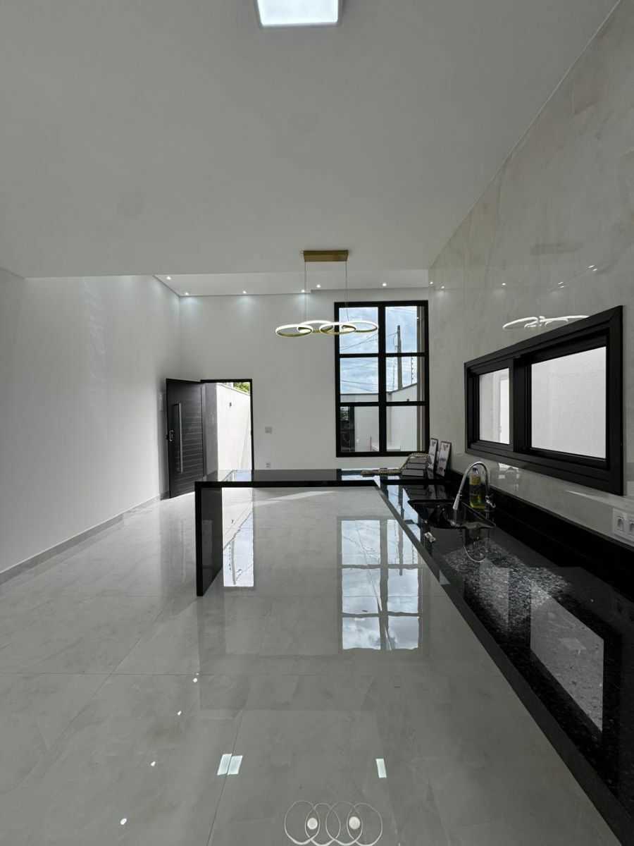 {{layout.imobiliaria.imb_razaosocial}}