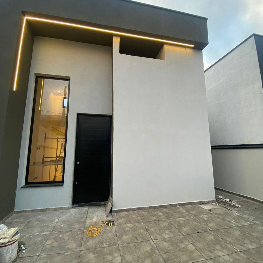{{layout.imobiliaria.imb_razaosocial}}