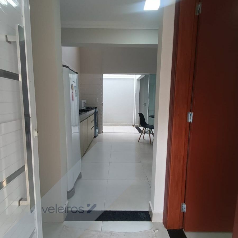 {{layout.imobiliaria.imb_razaosocial}}