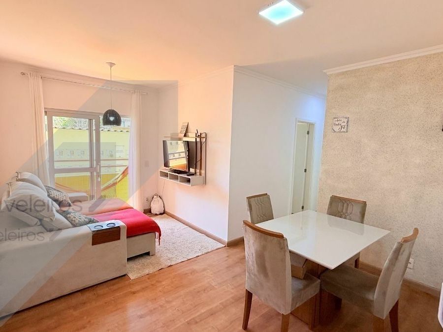 {{layout.imobiliaria.imb_razaosocial}}